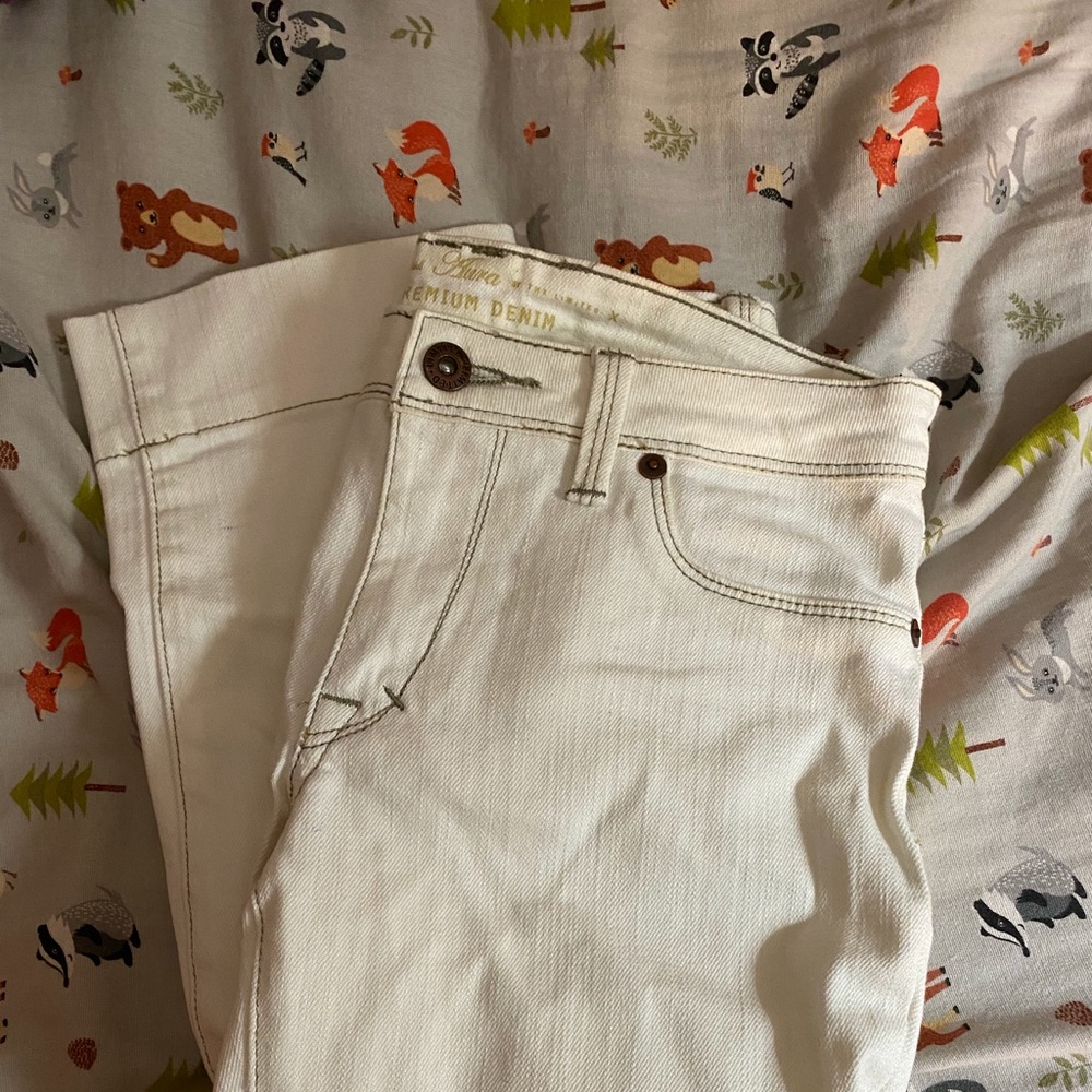 Aura Jeans